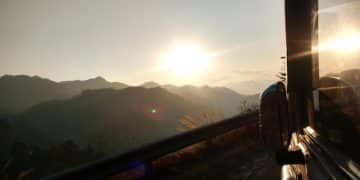 Exploring the US by Train: Scenic Routes & Budget Tips - Cover Image